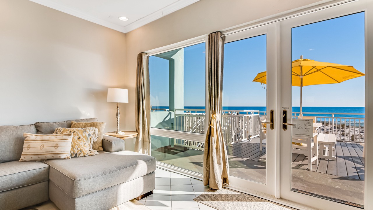 Photo of Livingroom in White Sands