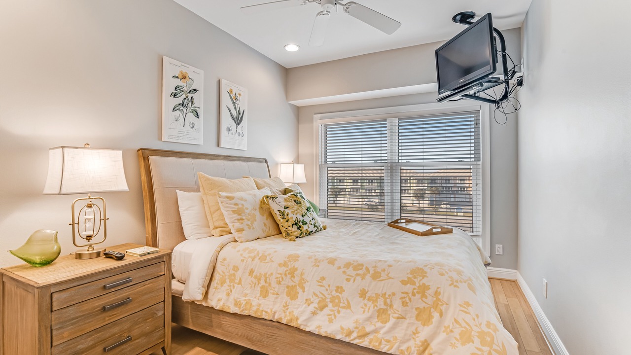 Photo of Bedroom in White Sands