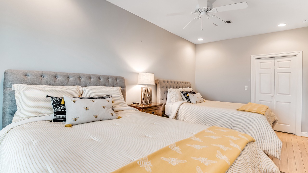 Photo of Bedroom in White Sands