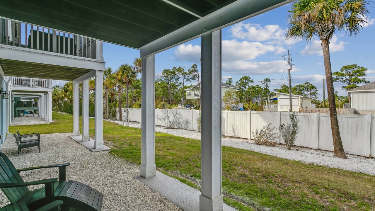 Photo of Patio Balcony in Ono Island