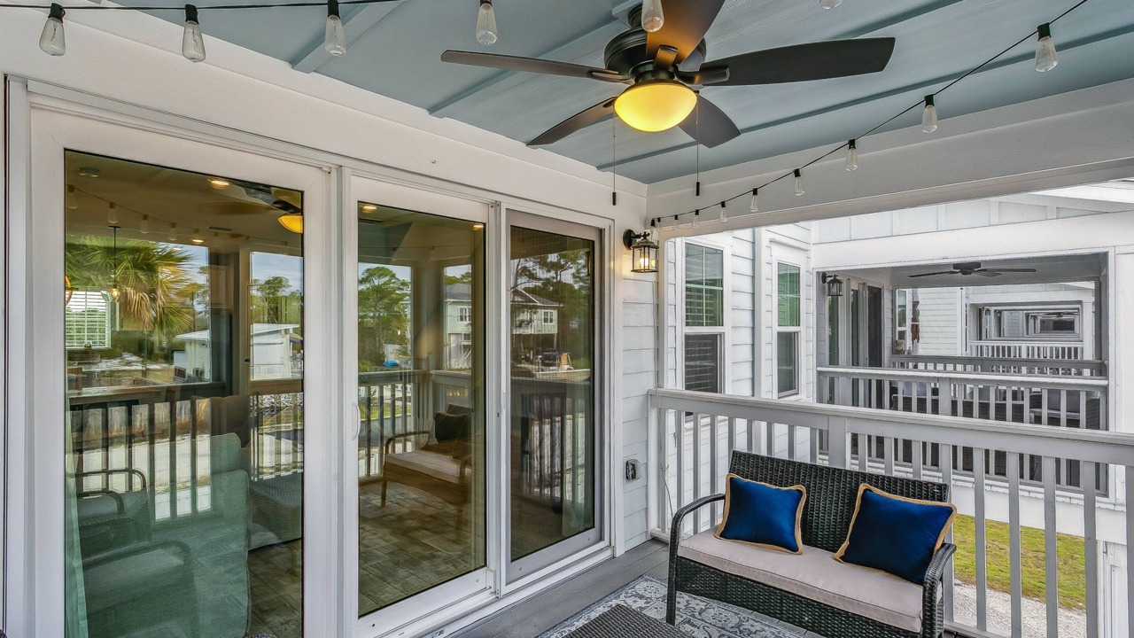Photo of Patio Balcony in Ono Island