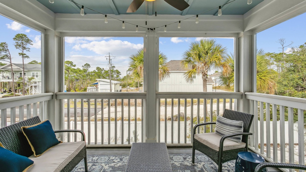 Photo of Patio Balcony in Ono Island