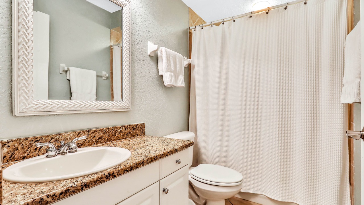 Photo of Bathroom in Independence Square
