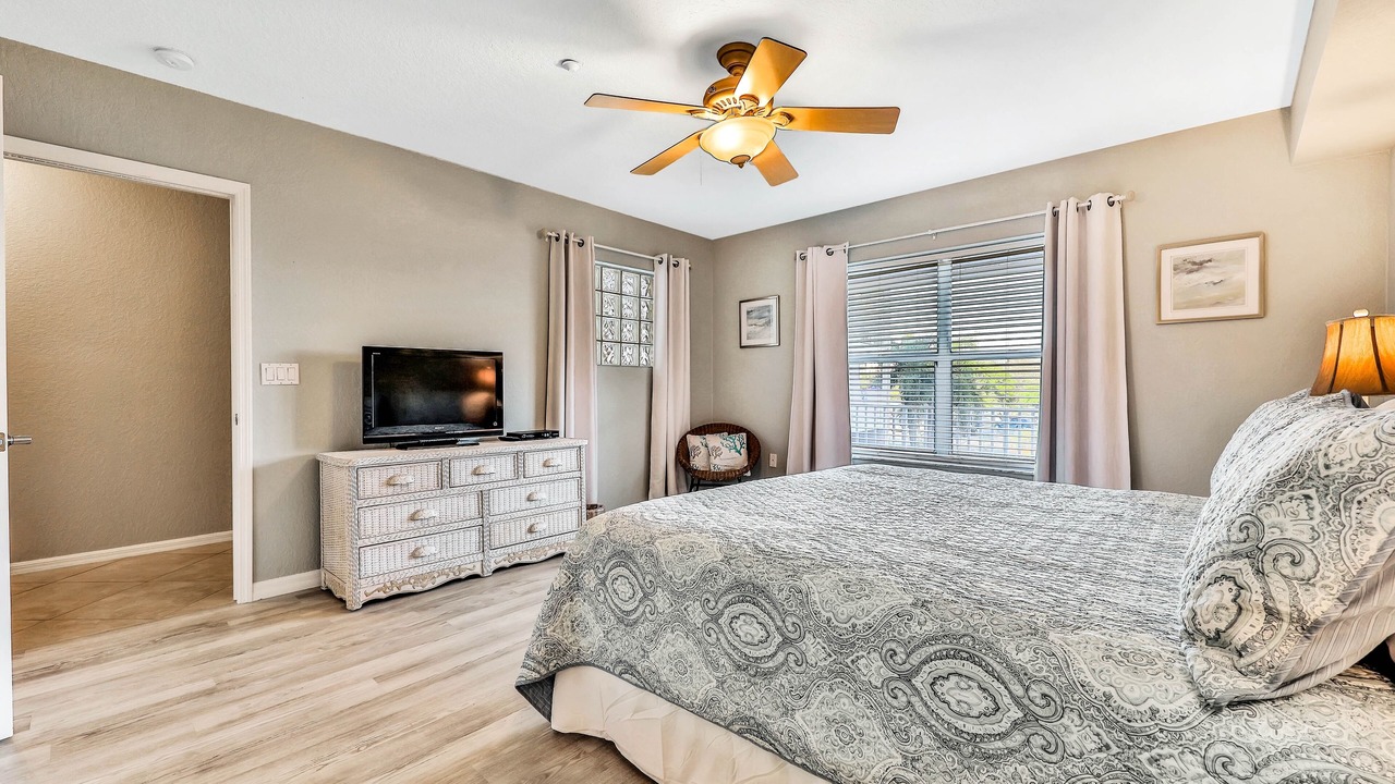 Photo of Bedroom in Independence Square