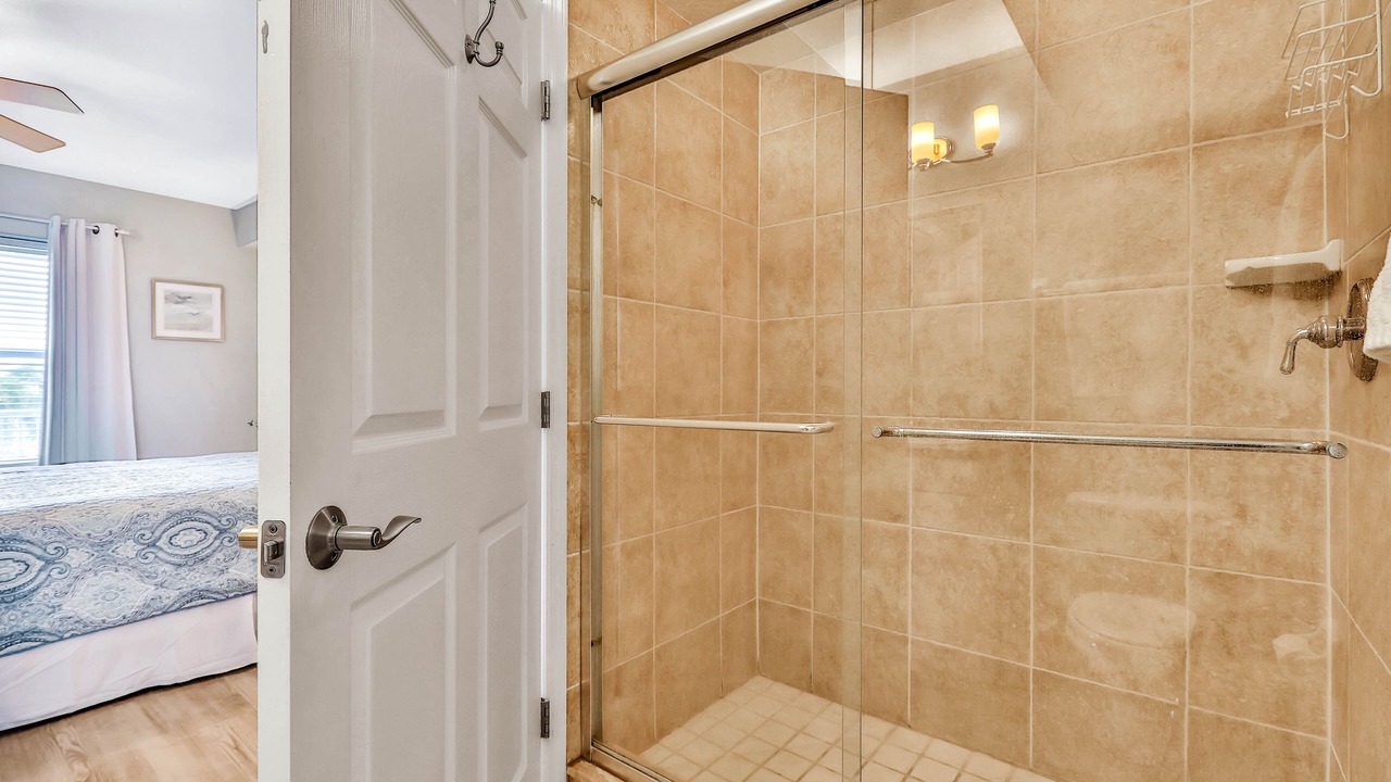 Photo of Bathroom in Independence Square