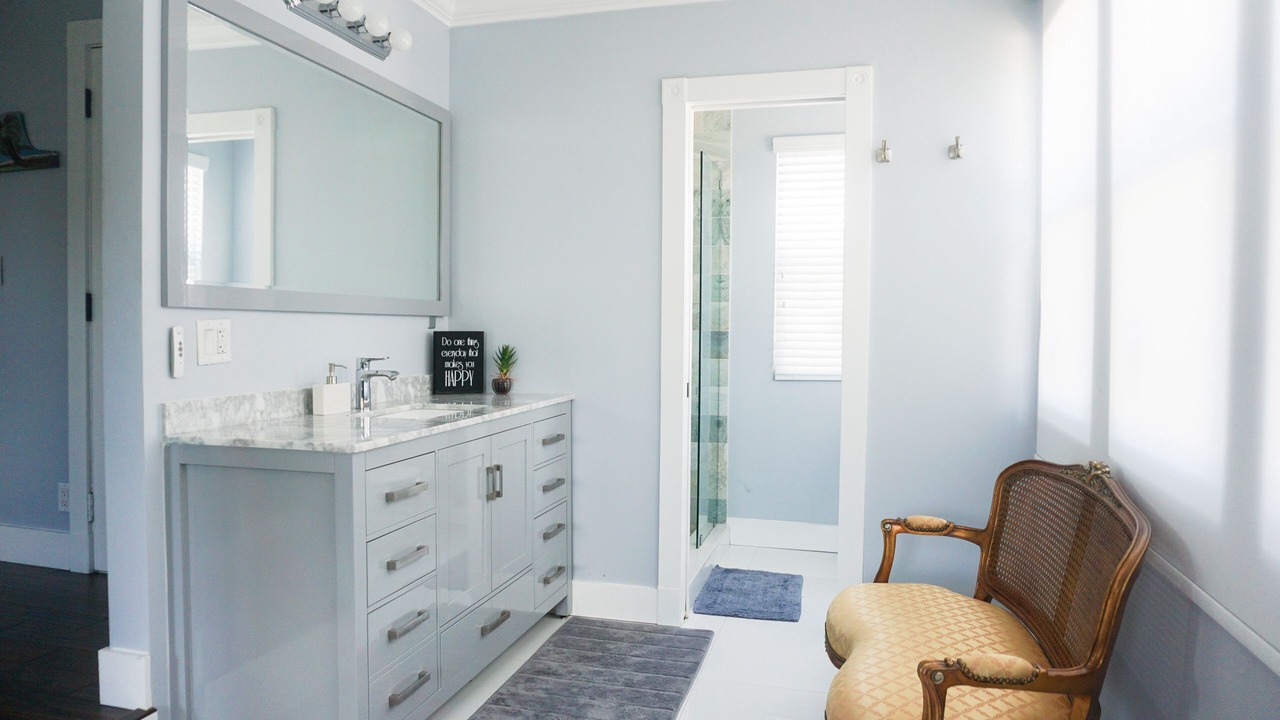 Photo of Bathroom in Parrot Cove