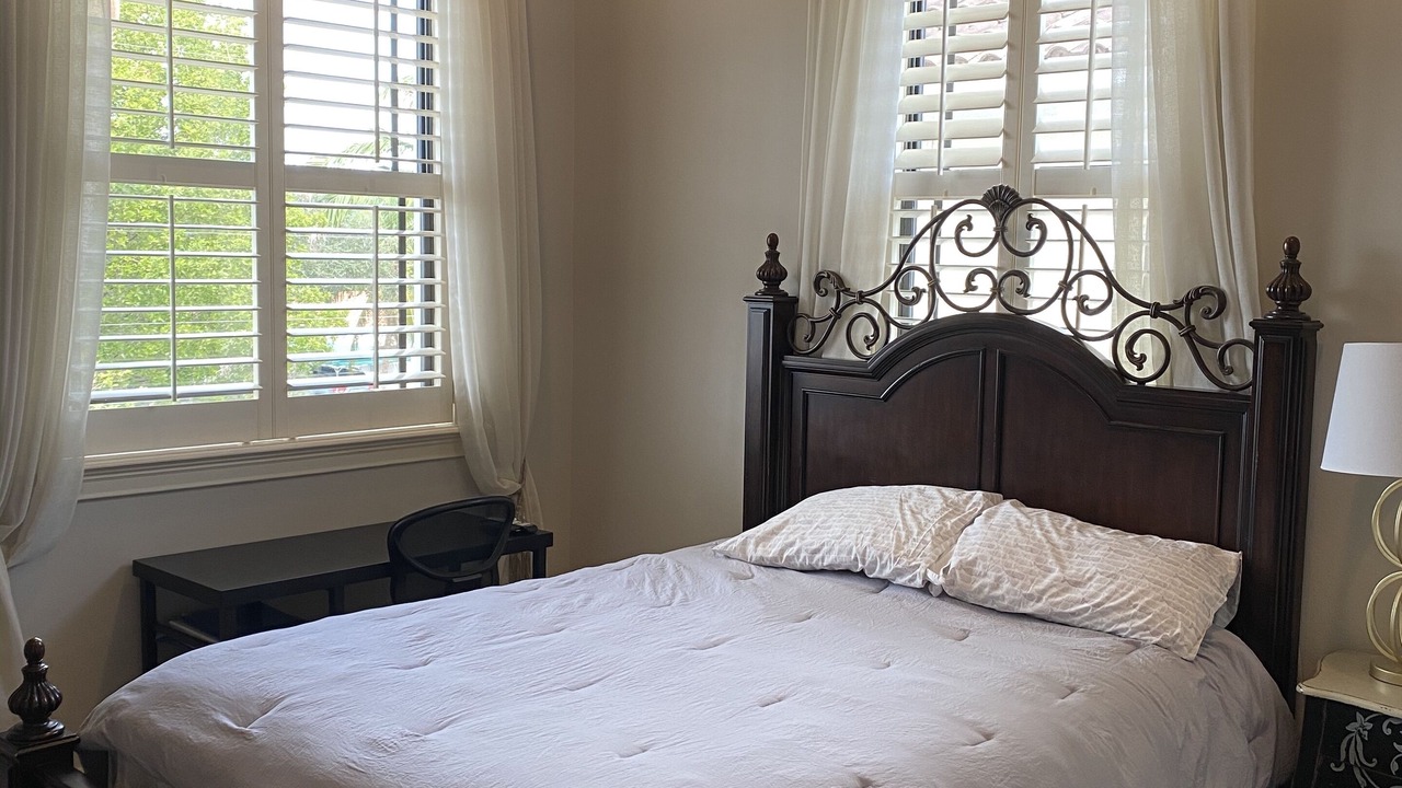 Photo of Bedroom in South Lake