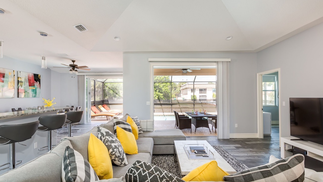 Photo of Livingroom in Oakland Hills