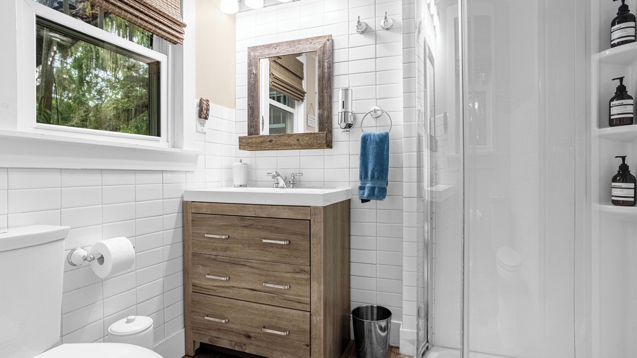 Photo of Bathroom in Delaney Park