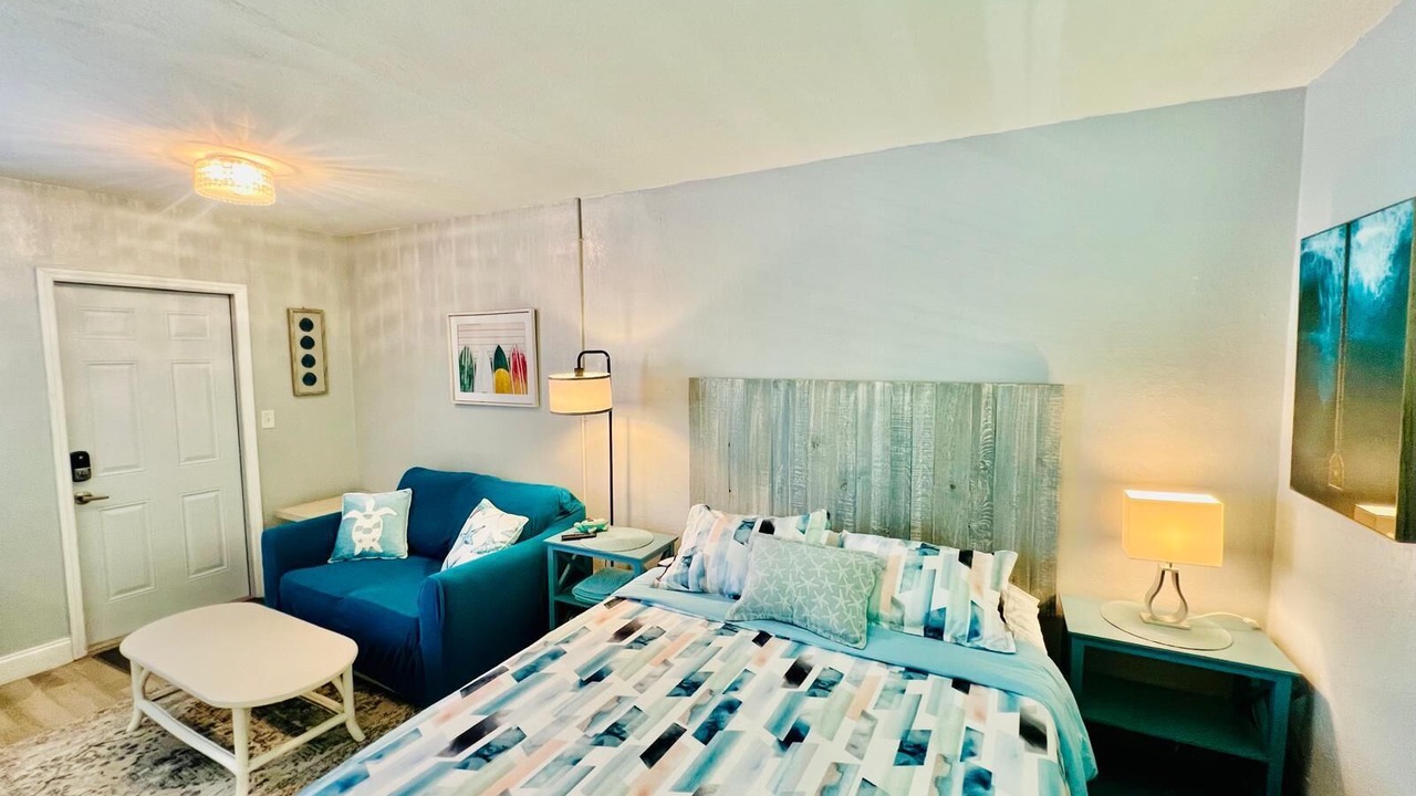 Photo of Bedroom in Lake Worth