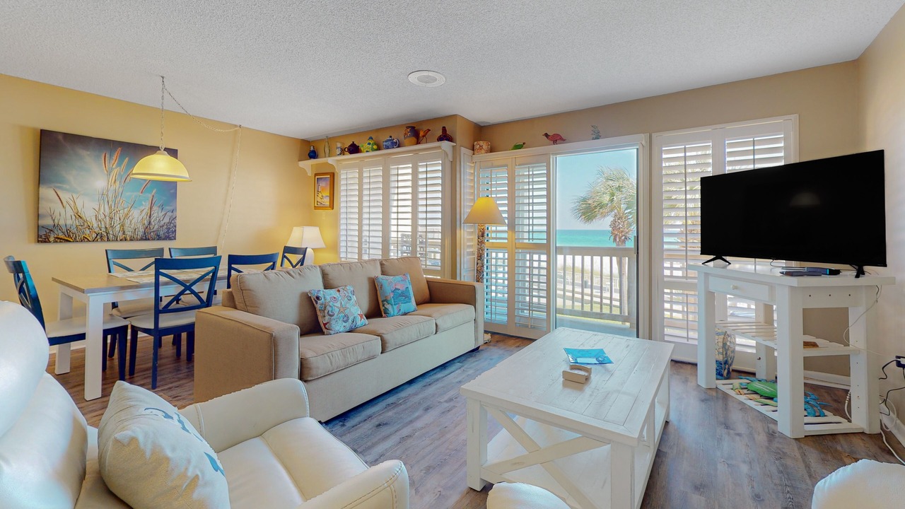 Photo of Livingroom in Fort Bay
