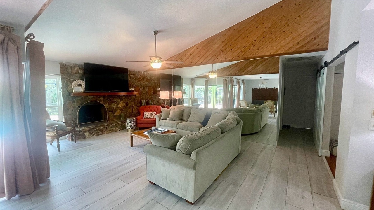 Photo of Livingroom in Wellington