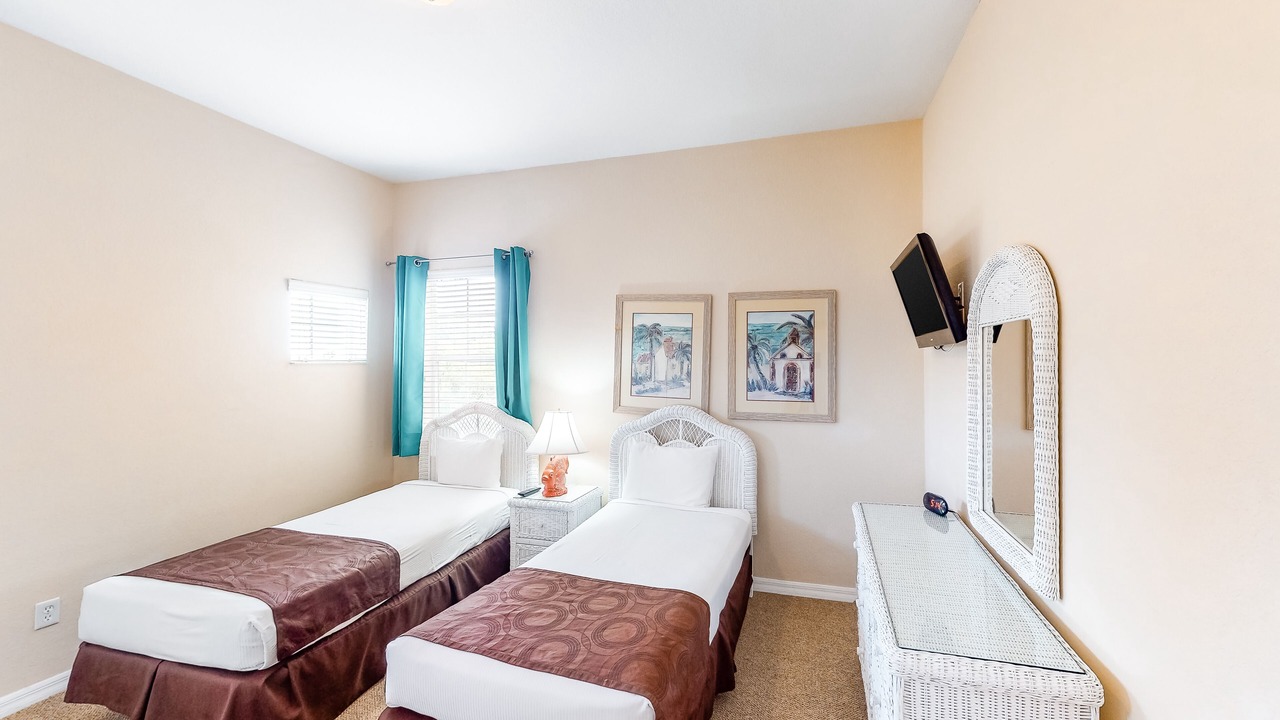 Photo of Bedroom in Bahama Bay