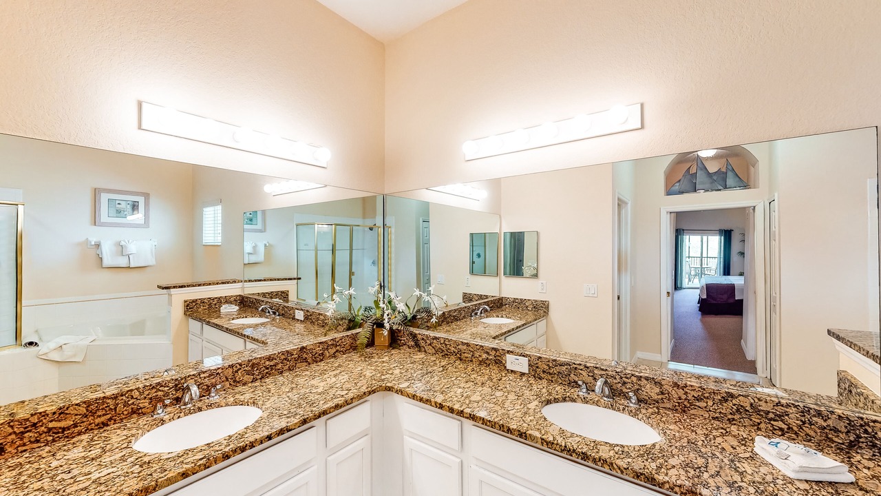 Photo of Bathroom in Bahama Bay