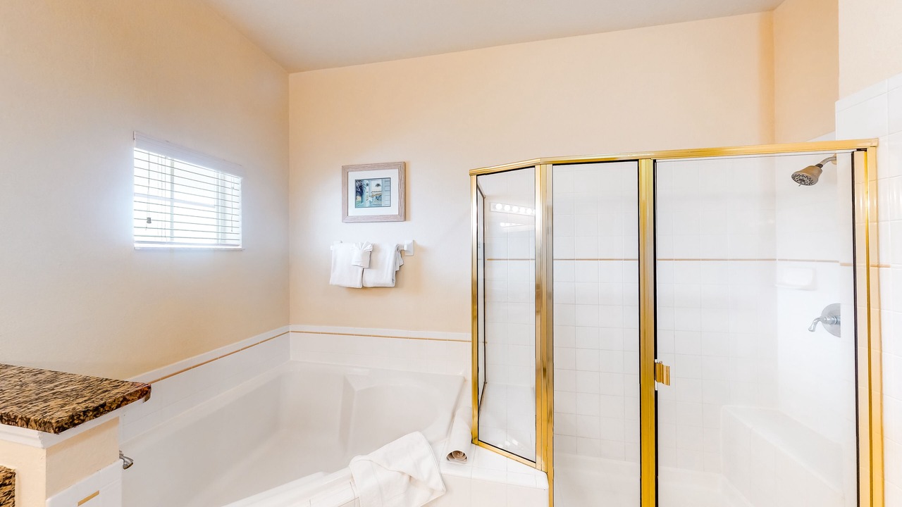 Photo of Bathroom in Bahama Bay