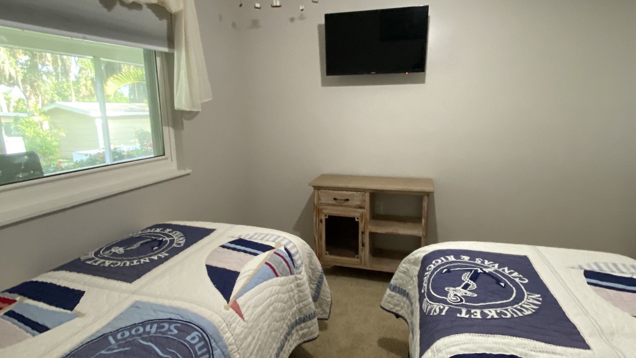 Photo of Bedroom in Roseland