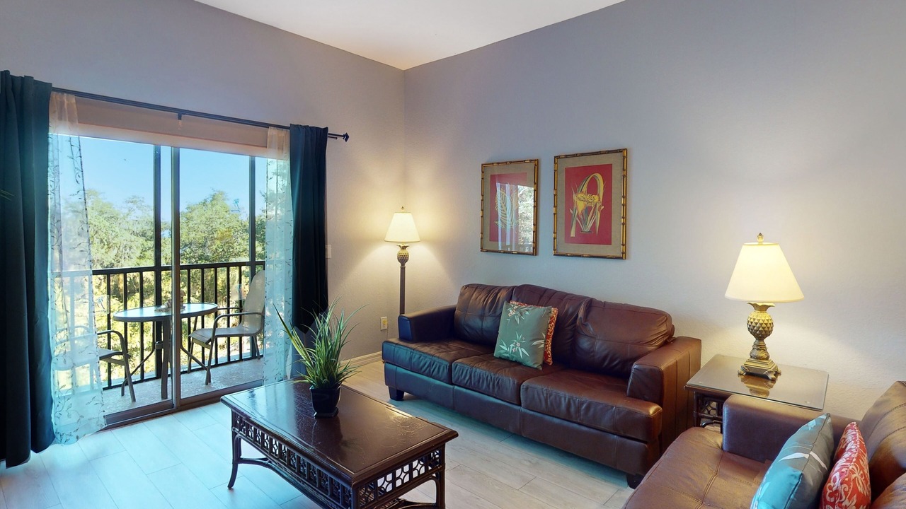 Photo of Livingroom in Bahama Bay