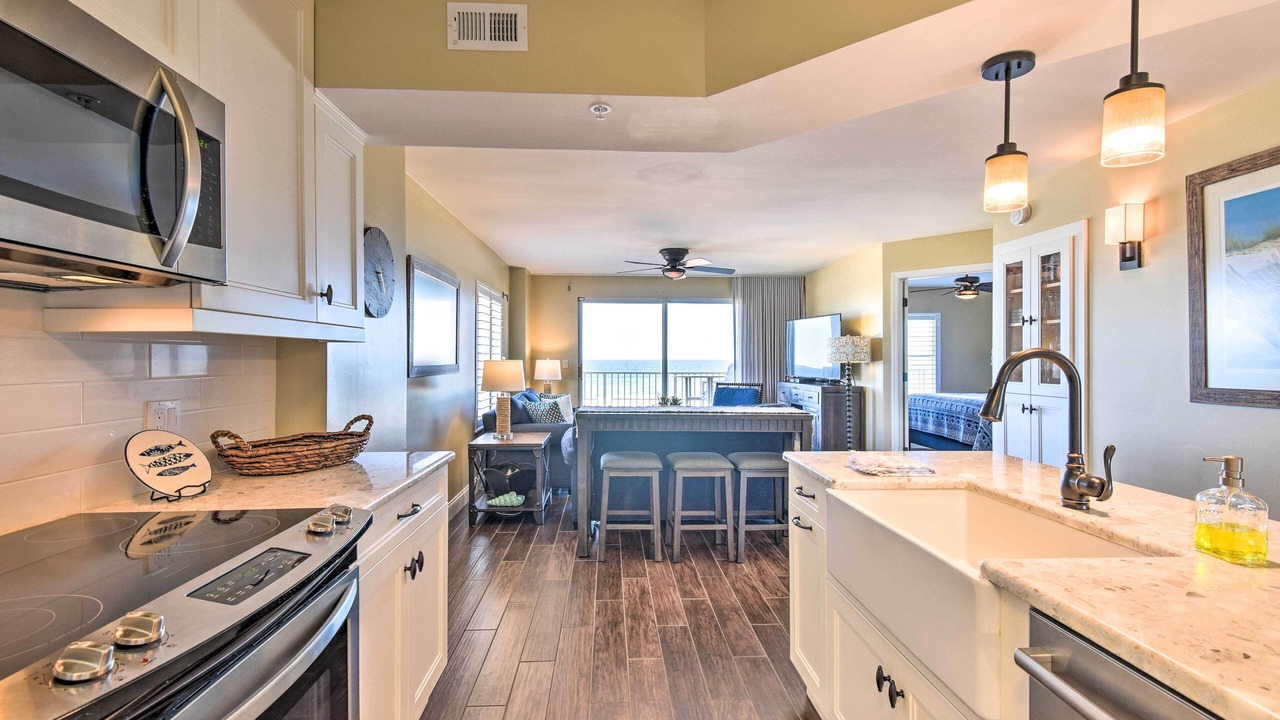 Photo of Kitchen in Seawinds Condo