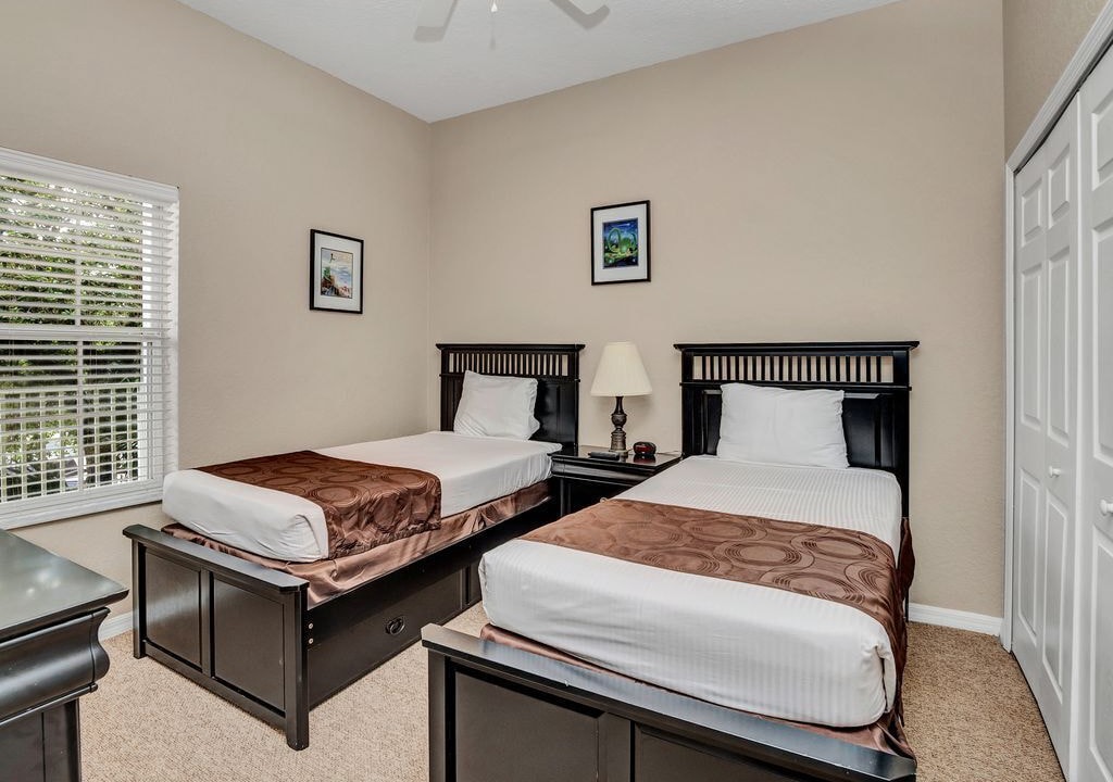 Photo of Bedroom in Bahama Bay