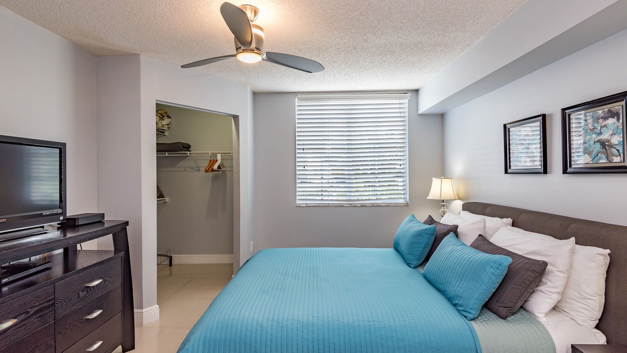 Photo of Bedroom in Pembroke Pines