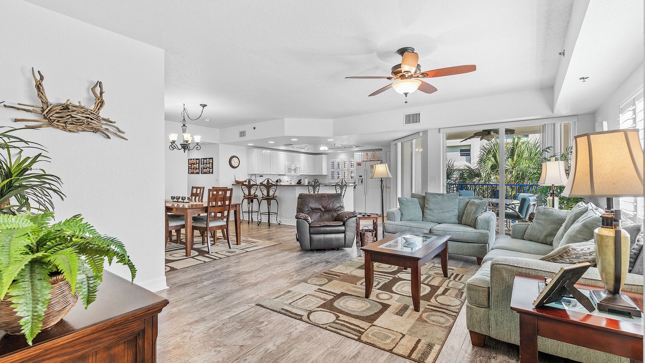 Photo of Livingroom in New Smyrna Beach