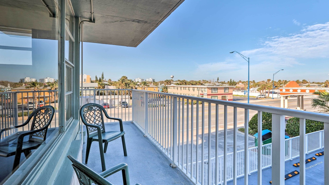 Photo of Patio Balcony in East Daytona