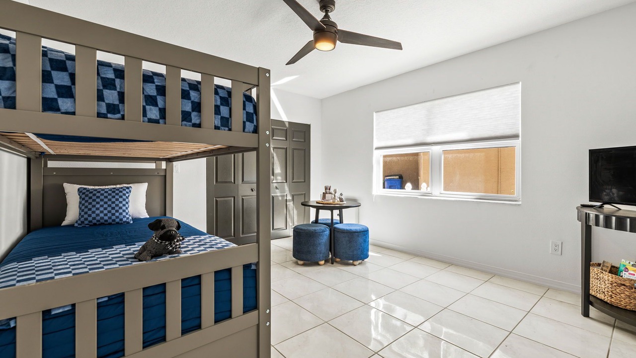 Photo of Bedroom in Crystal Beach