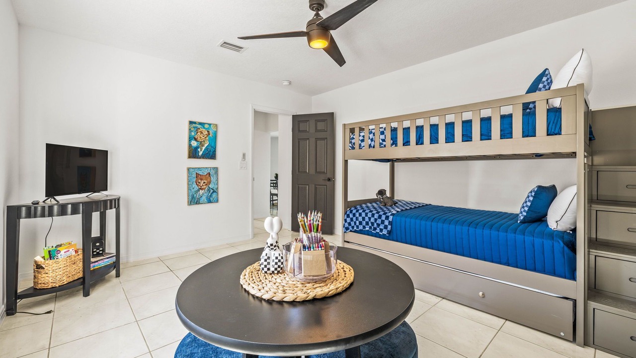 Photo of Bedroom in Crystal Beach