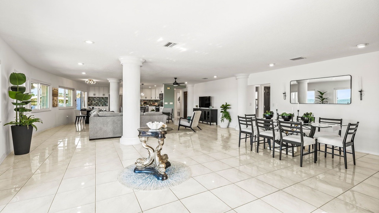 Photo of Livingroom in Crystal Beach