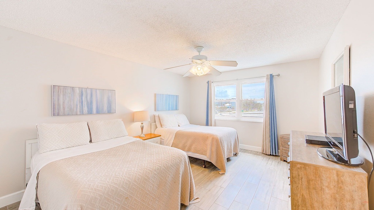 Photo of Bedroom in North Redington Beach