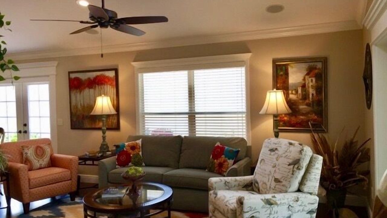 Photo of Livingroom in Virginia Trace