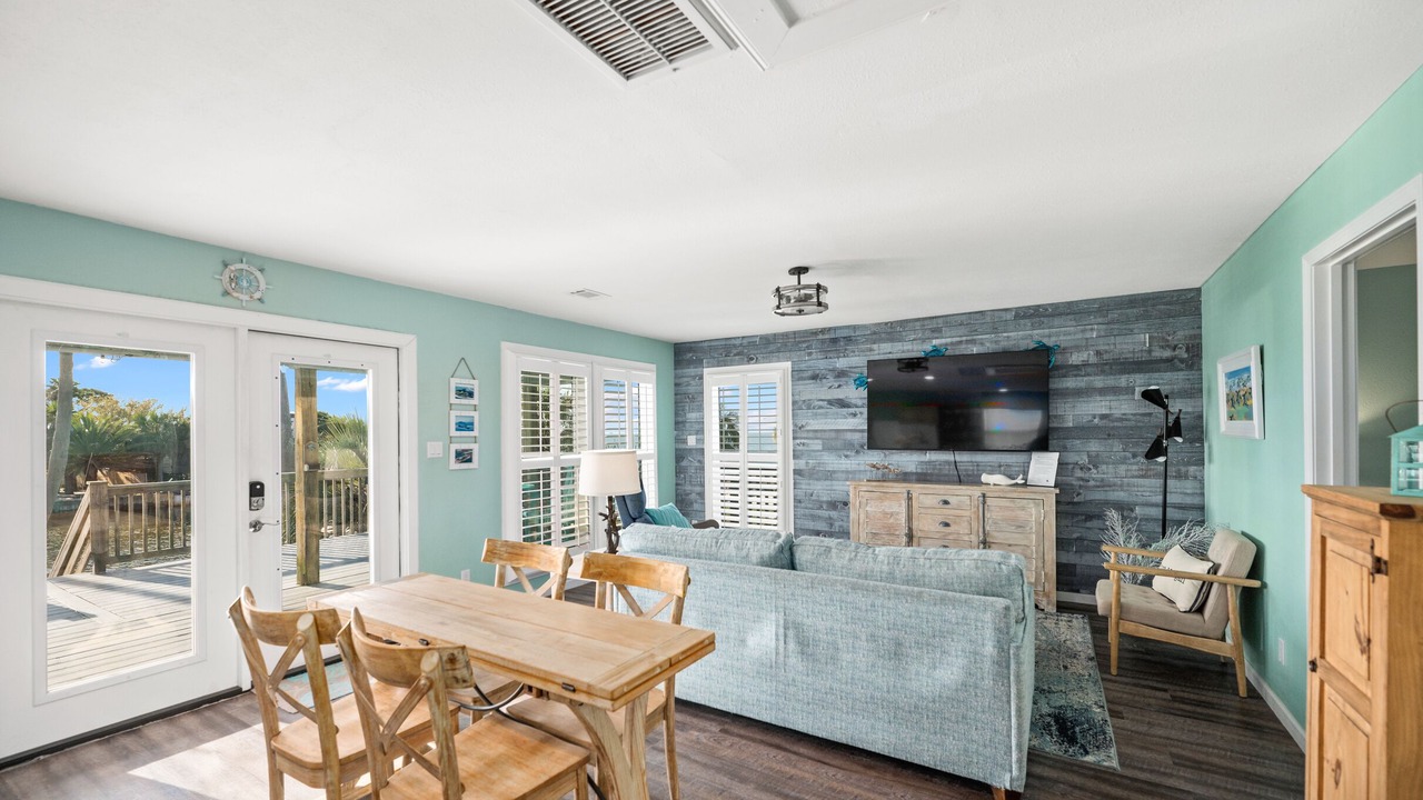 Photo of Livingroom in Fort Morgan Pines
