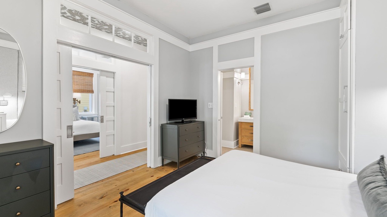 Photo of Bedroom in Cottage District