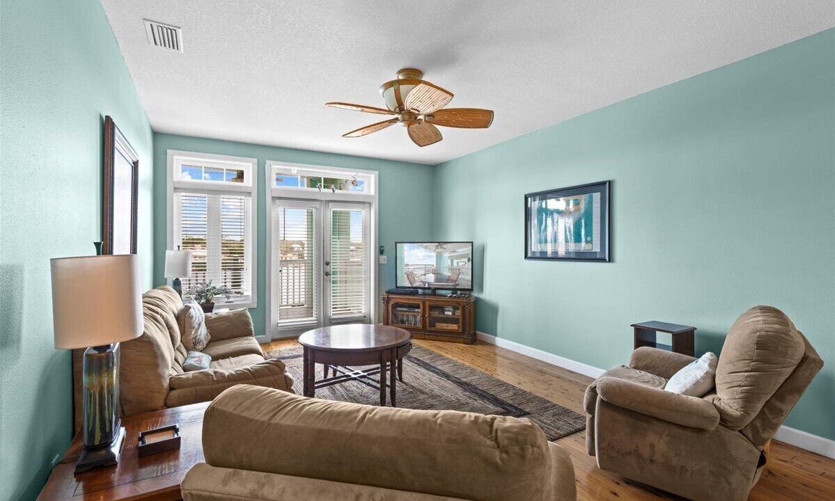 Photo of Livingroom in Steinhatchee