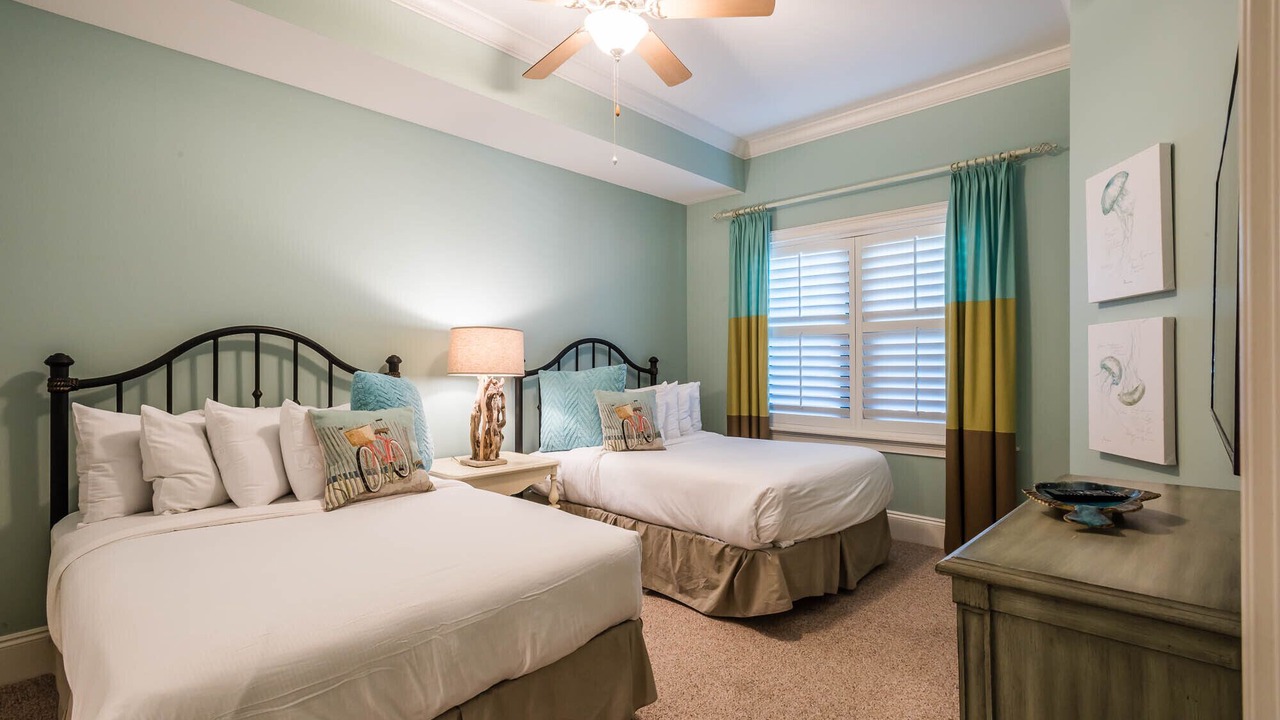 Photo of Bedroom in Crystal Beach