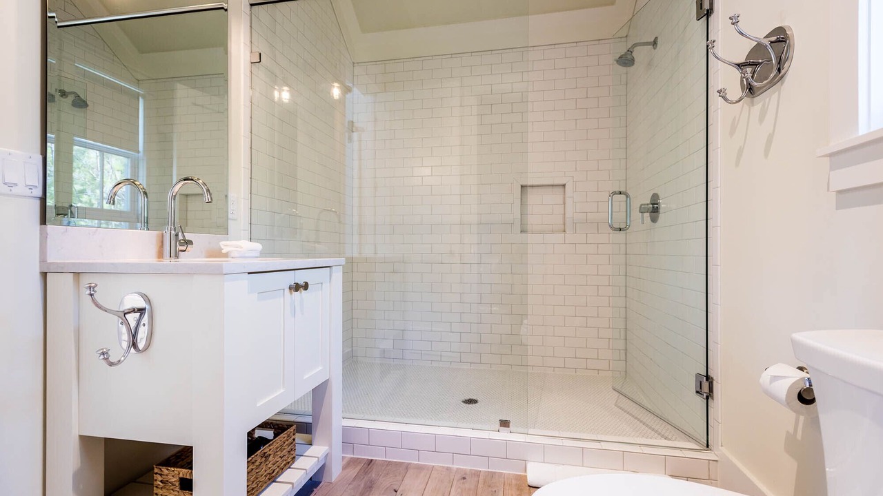 Photo of Bathroom in Forest District