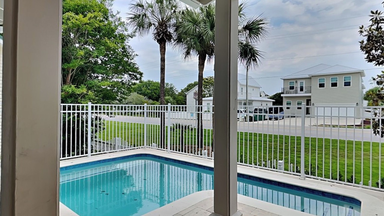 Photo of Outdoor in Crystal Shores