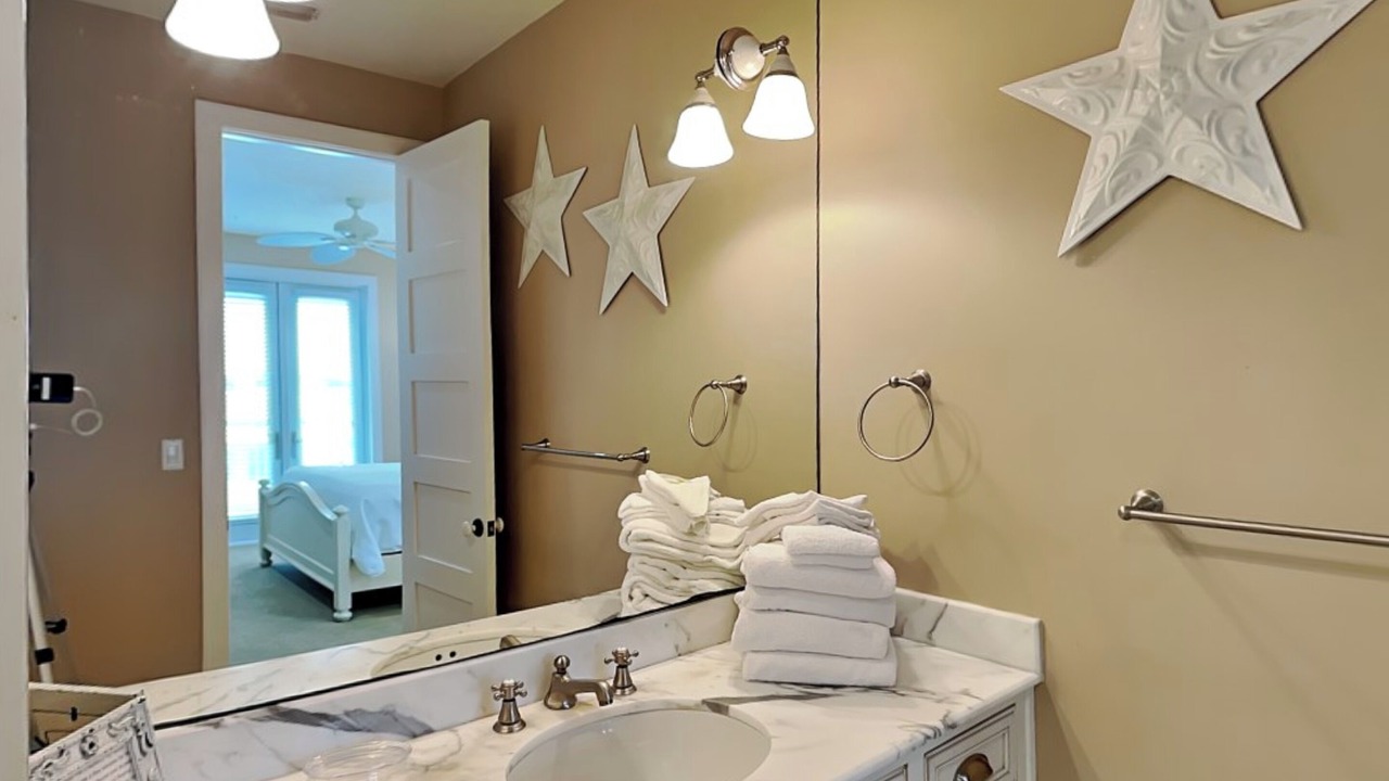 Photo of Bathroom in Crystal Shores