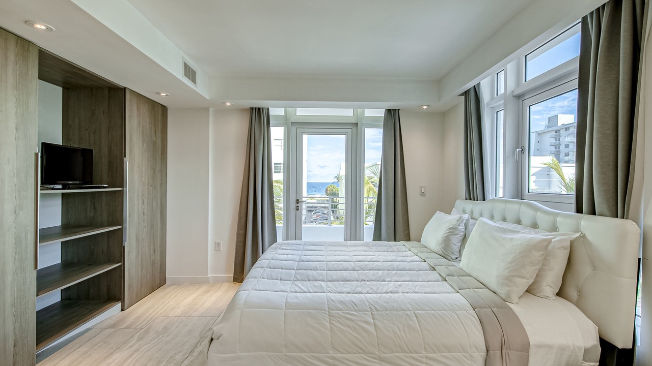 Photo of Bedroom in South Pointe