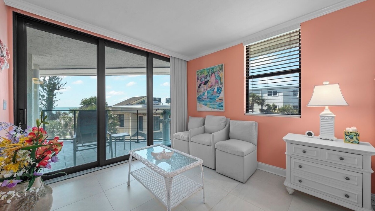 Photo of Livingroom in Sanibel