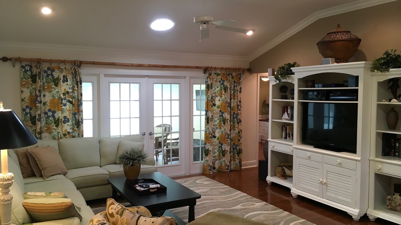 Photo of Livingroom in Virginia Trace