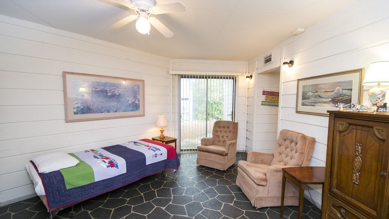 Photo of Bedroom in Dune Allen Beach