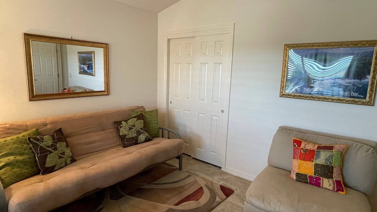 Photo of Livingroom in Summerfield