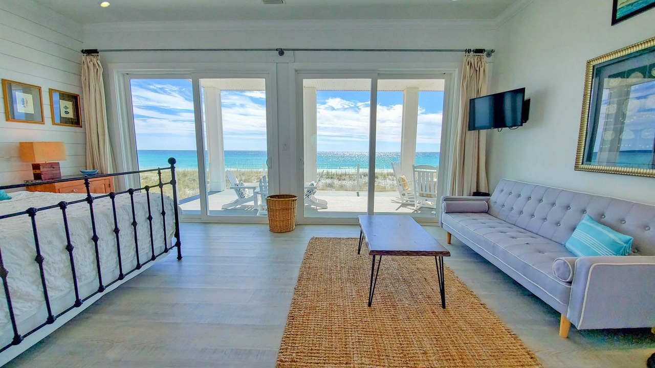 Photo of Bedroom in Pensacola Beach