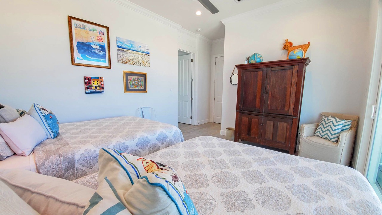 Photo of Bedroom in Pensacola Beach