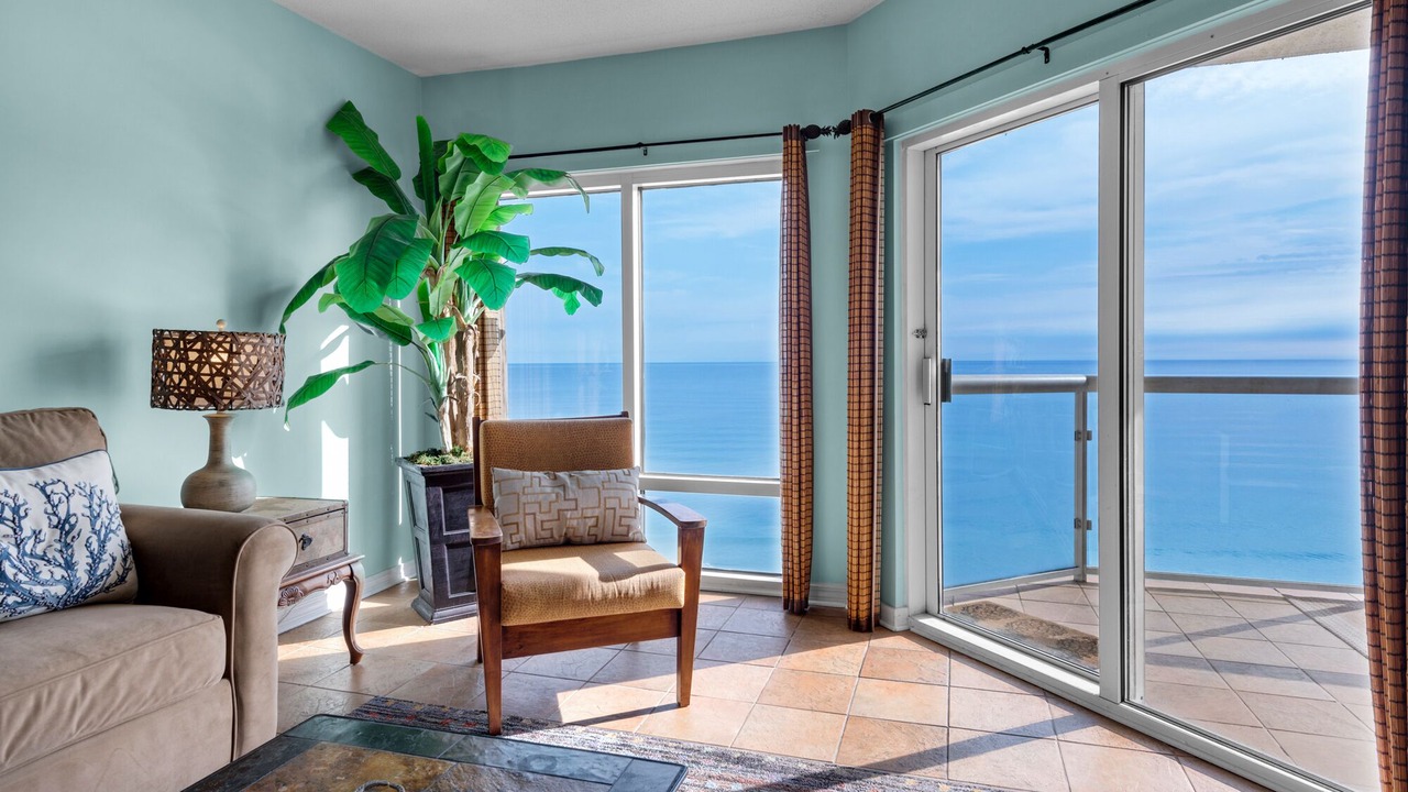 Photo of Livingroom in Pensacola Beach