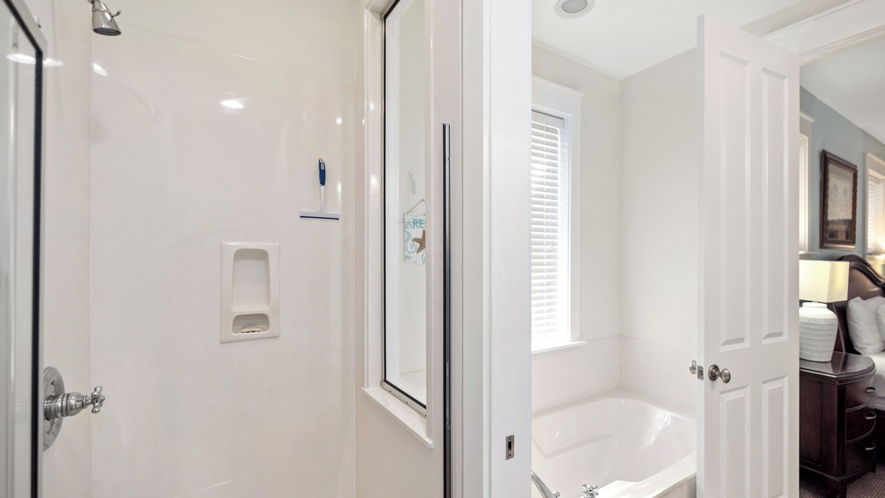 Photo of Bathroom in Laurel Grove