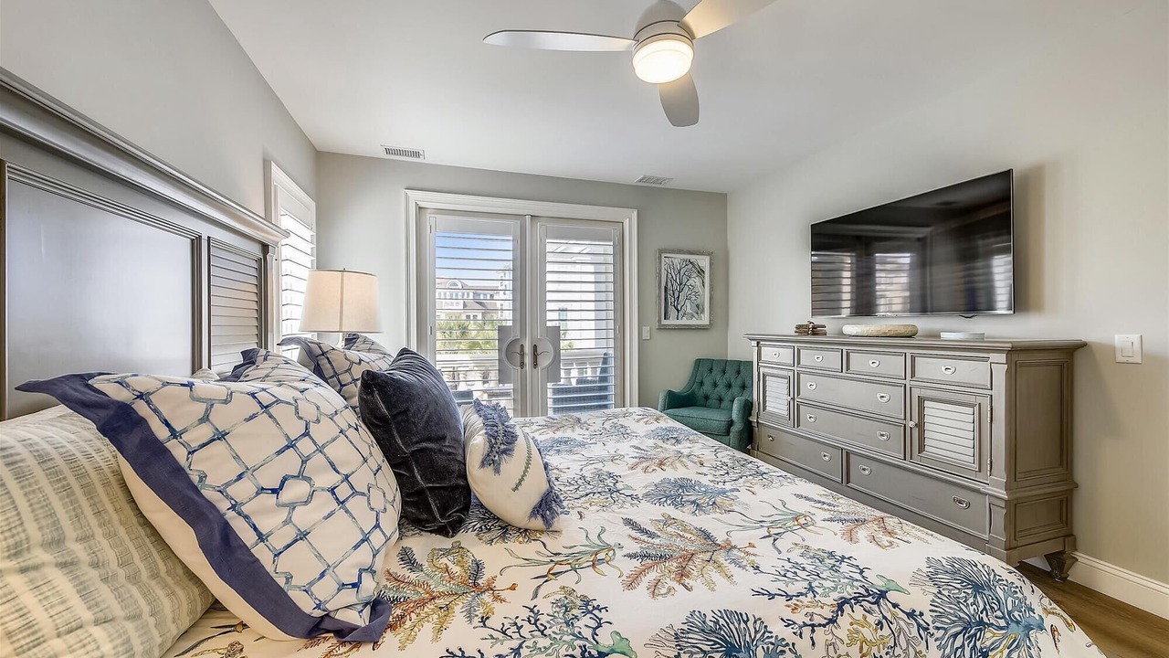 Photo of Bedroom in Palmetto Dunes