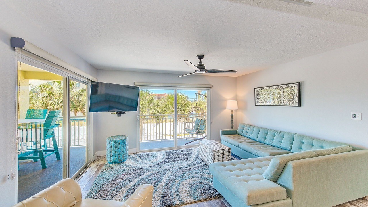 Photo of Livingroom in North Redington Beach