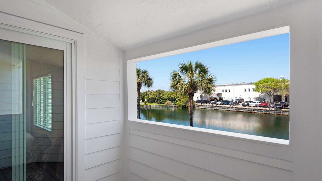 Photo of Patio Balcony in Holiday Isle